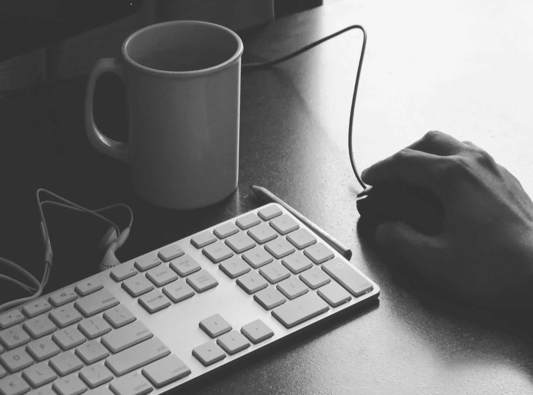 How to Draw the Perfect Preppy Bow: A Step-by-Step Tutorial